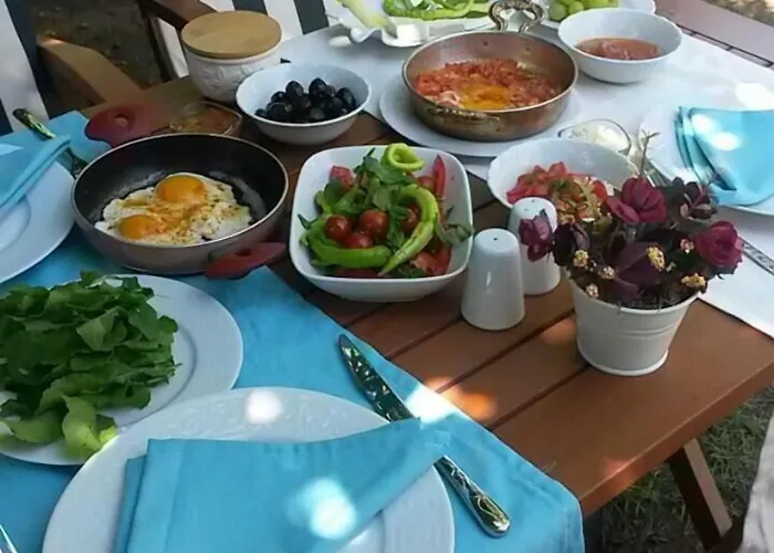 Narlı Oda ve Kahvaltı